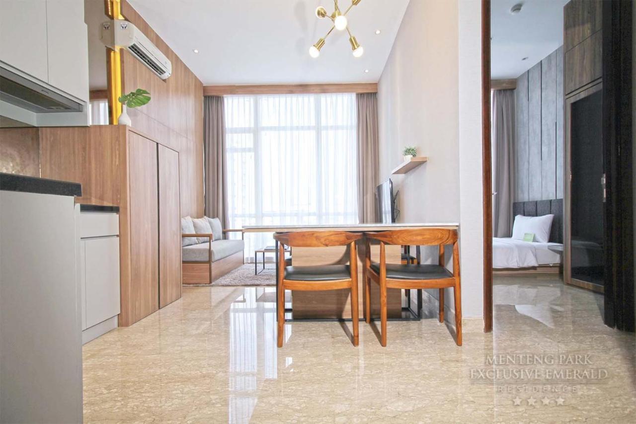 Apartamento Menteng Park Exclusive Emerald Yakarta Exterior foto